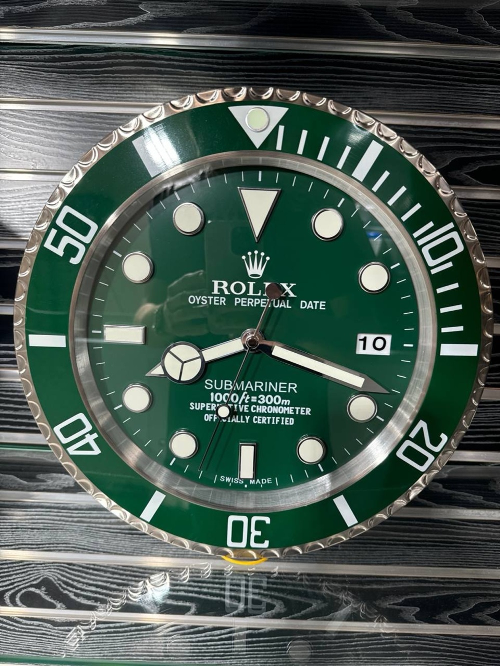 SUBMARINER "Hulk" Wall Clock | Green Bezel Insert | Green Face Dial